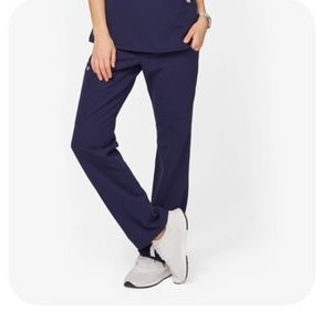 FIGS Kade Cargo Scrub Pants- NAVY